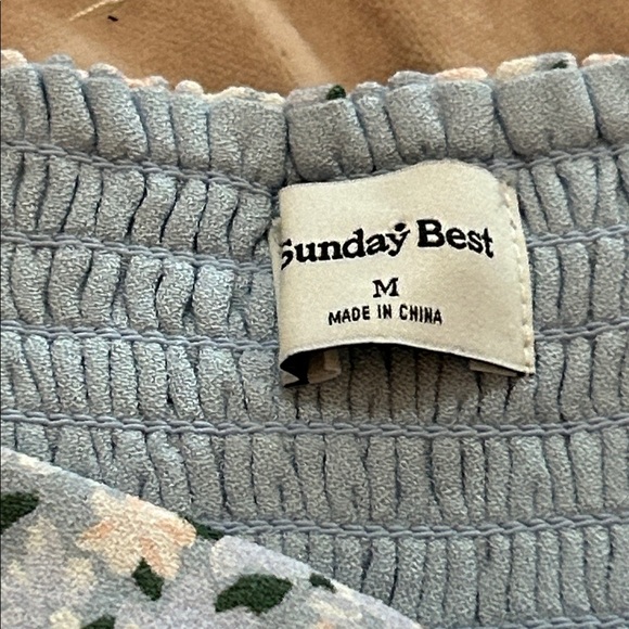 Sunday Best Blue Floral Smocked Blouse size medium - Picture 2 of 7